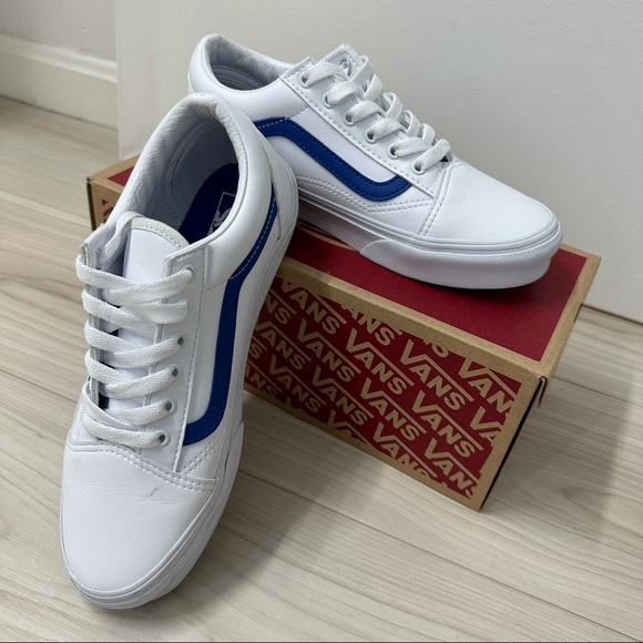 Vans - Picture 2 of 3